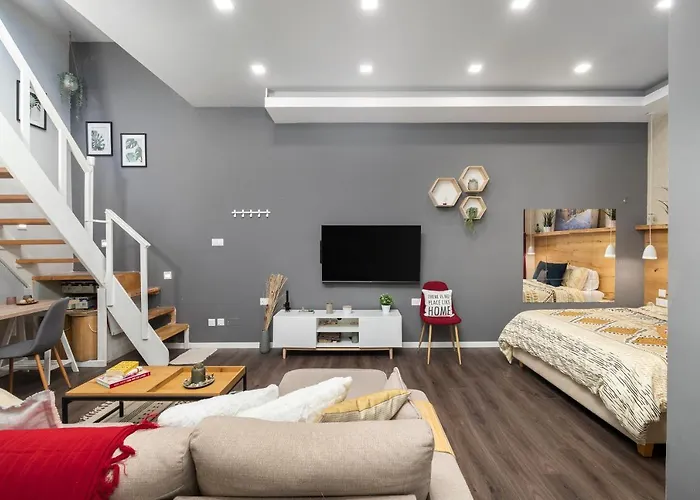 דירה Pearl Pad - Stylish Seaside Duplex With Hot Tub - סליאמה